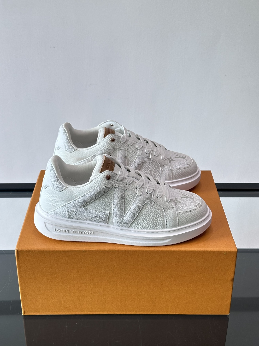 LV